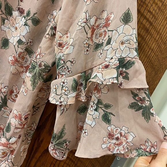 Torrid size 2X dusty rose FLORAL PRINT CHIFFON RUFFLE BELL SLEEVE STRAPPY blouse - Picture 6 of 10